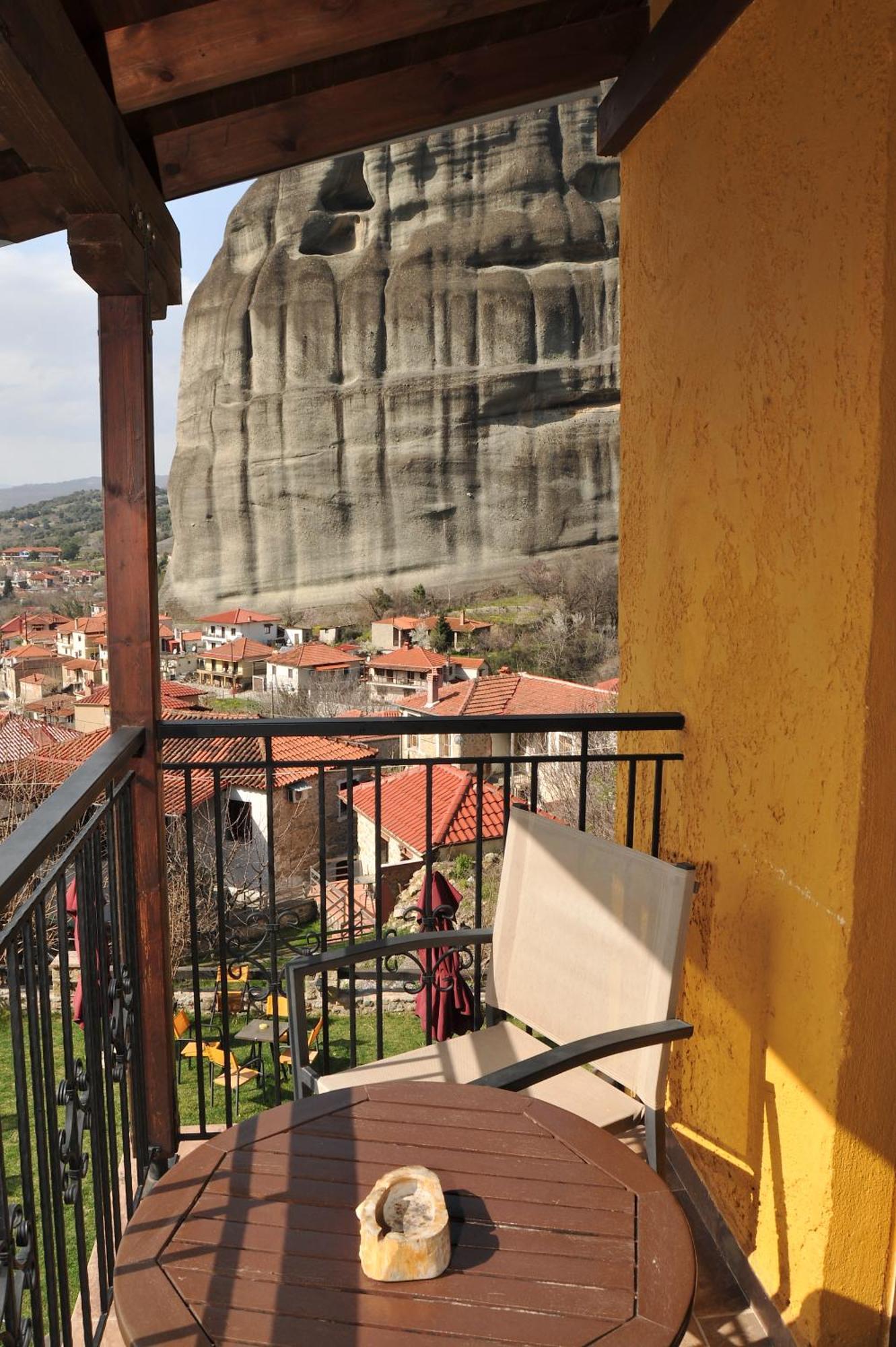 ホテル Archontiko Mesohori Meteora カランバカ エクステリア 写真
